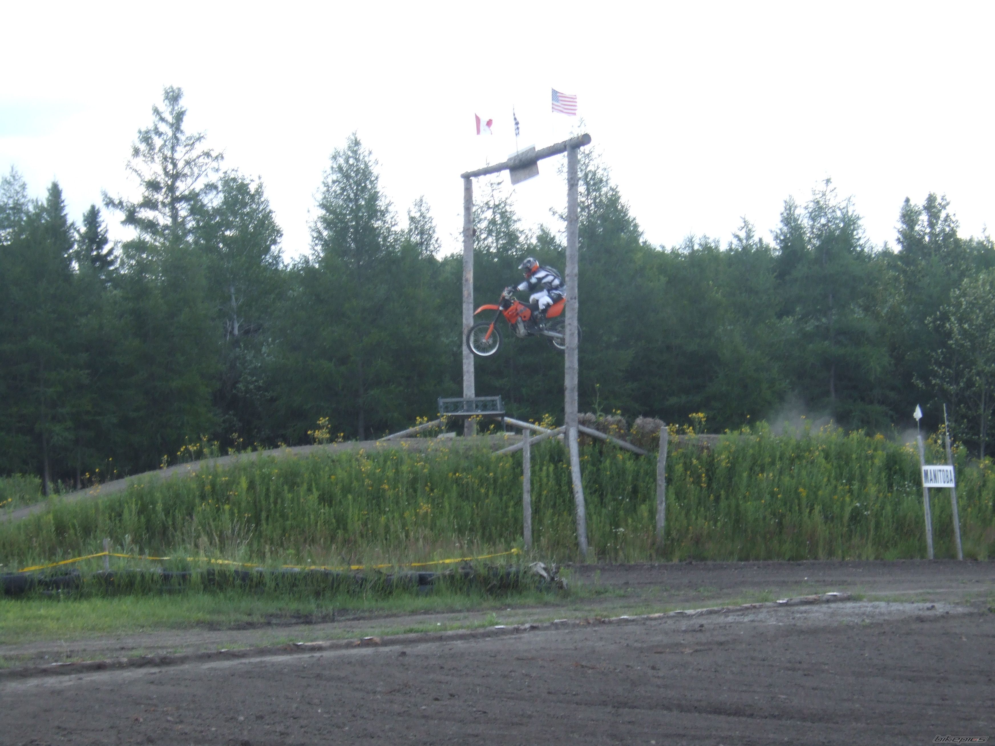 Photo 1043658