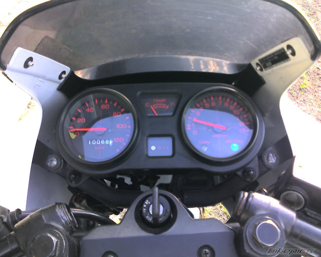 Photo 1043700