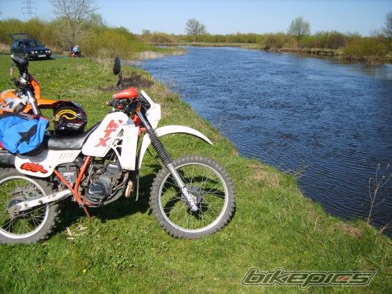 Photo 1043829