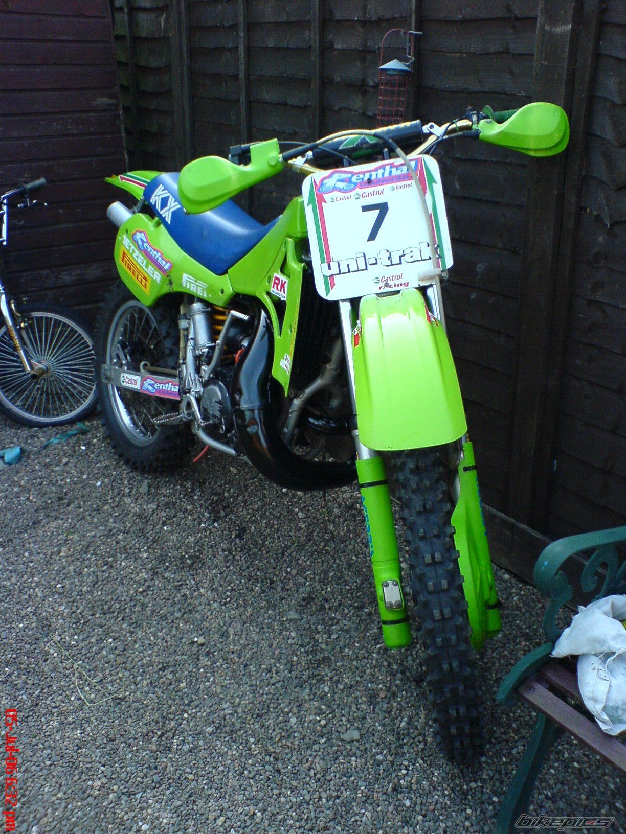 Photo 1043884