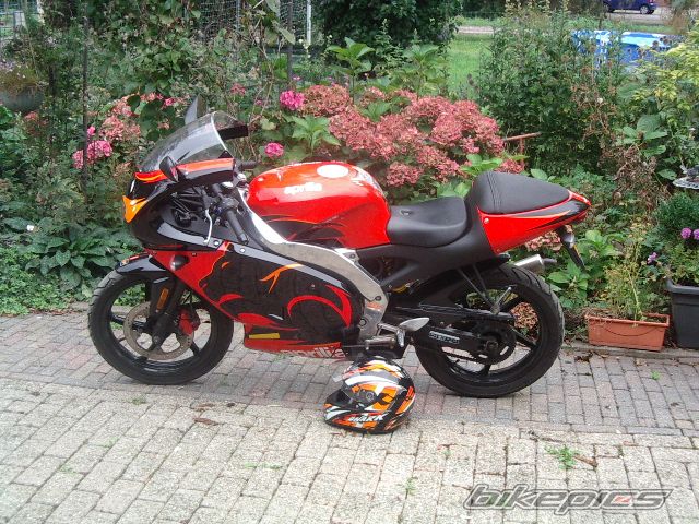 Photo 1043988