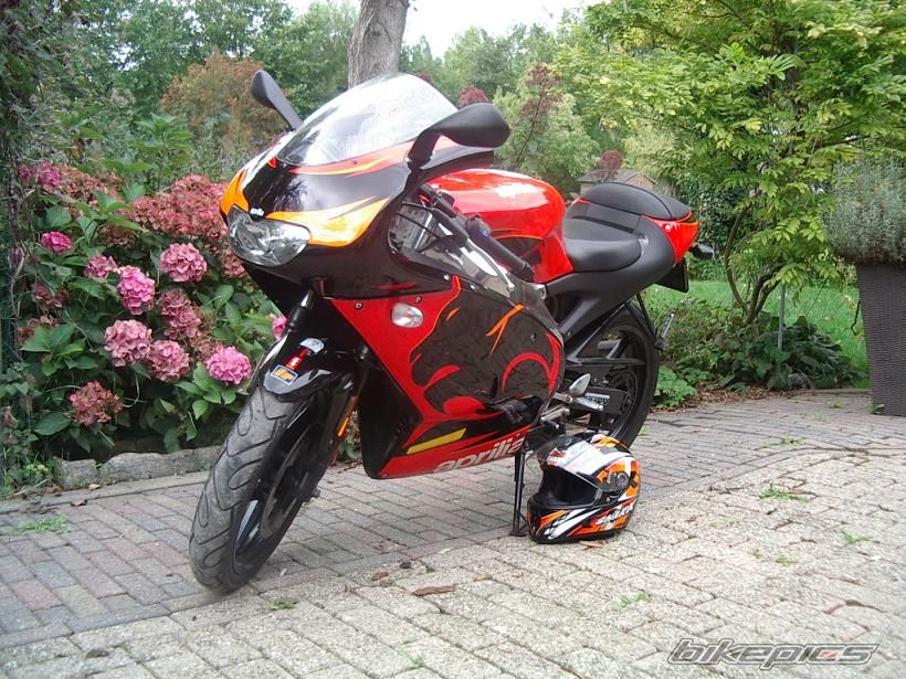 Photo 1043994