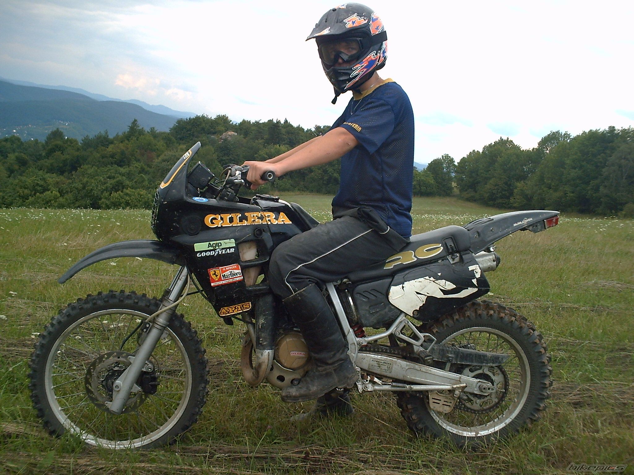 Photo 1044048