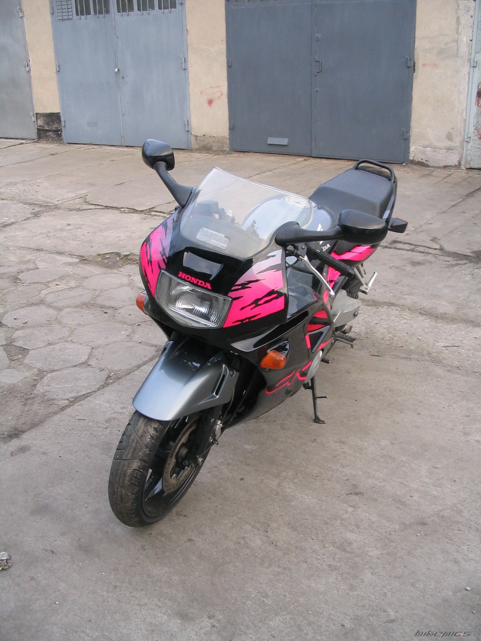 Photo 1044158