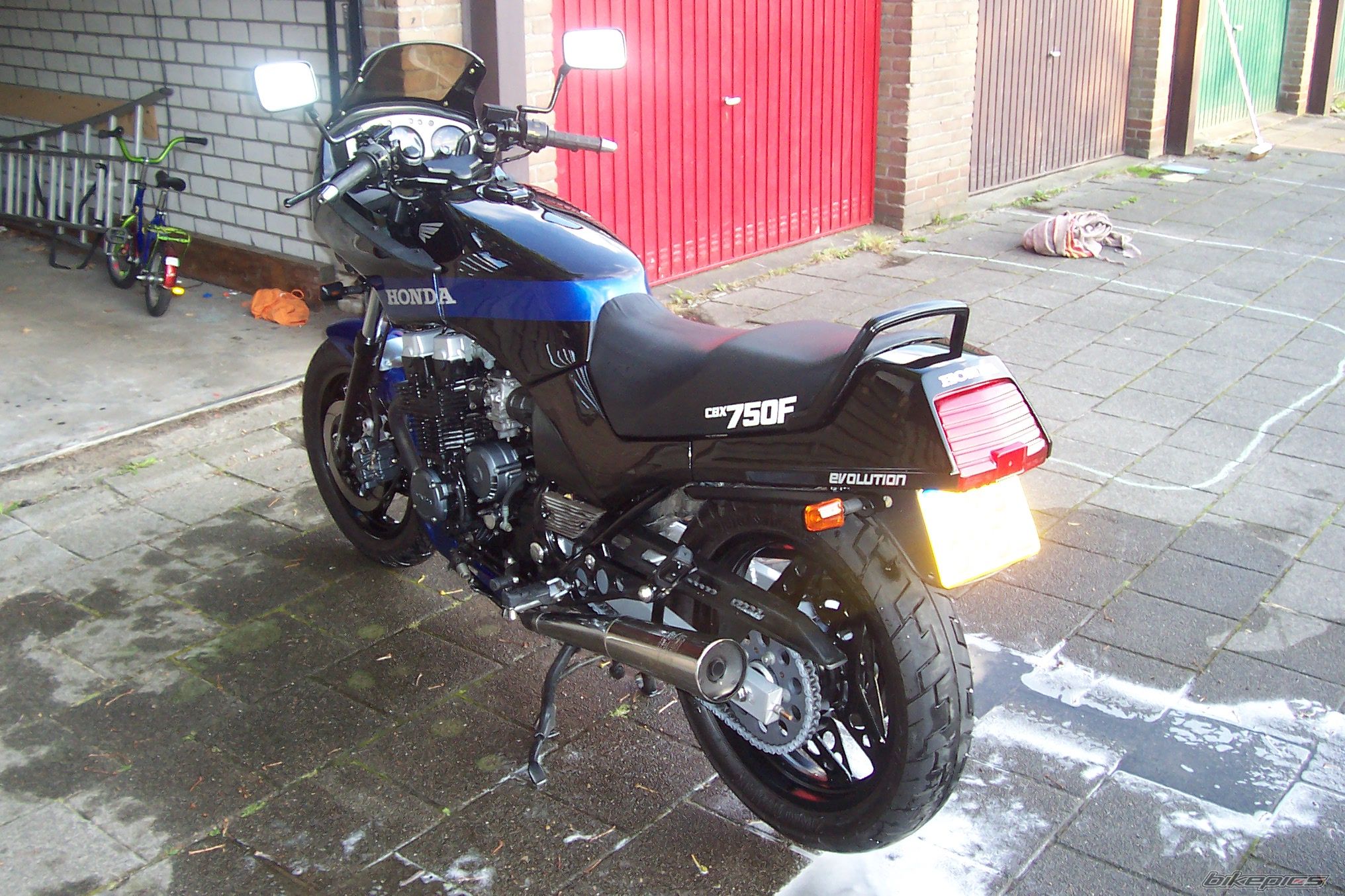Photo 1044160
