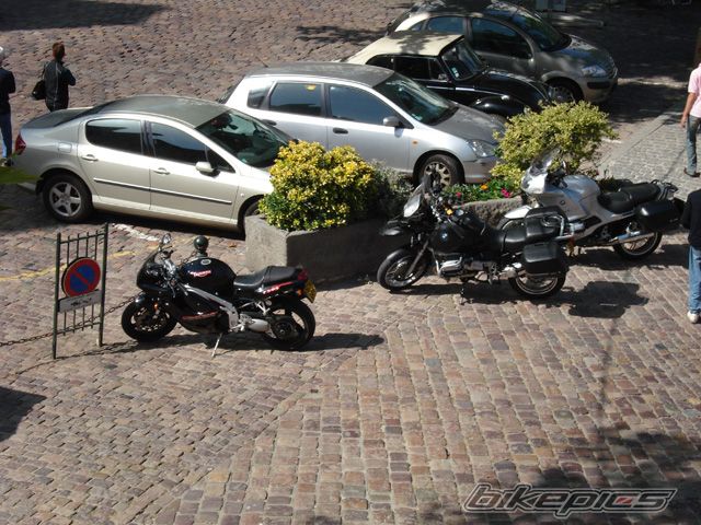 Photo 1044201