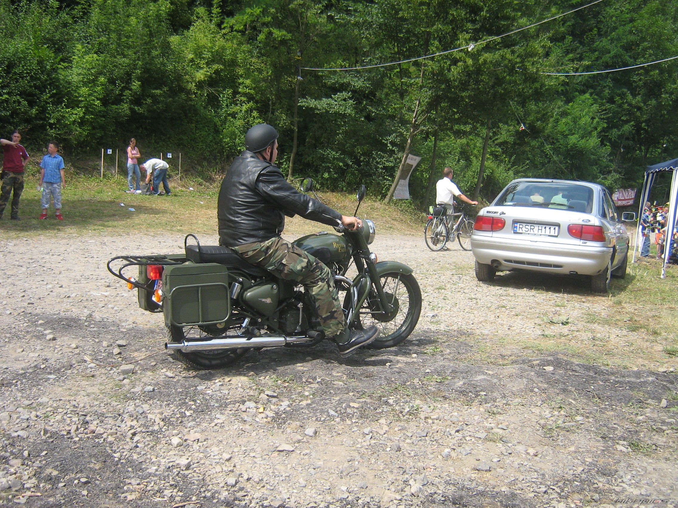 Photo 1044498