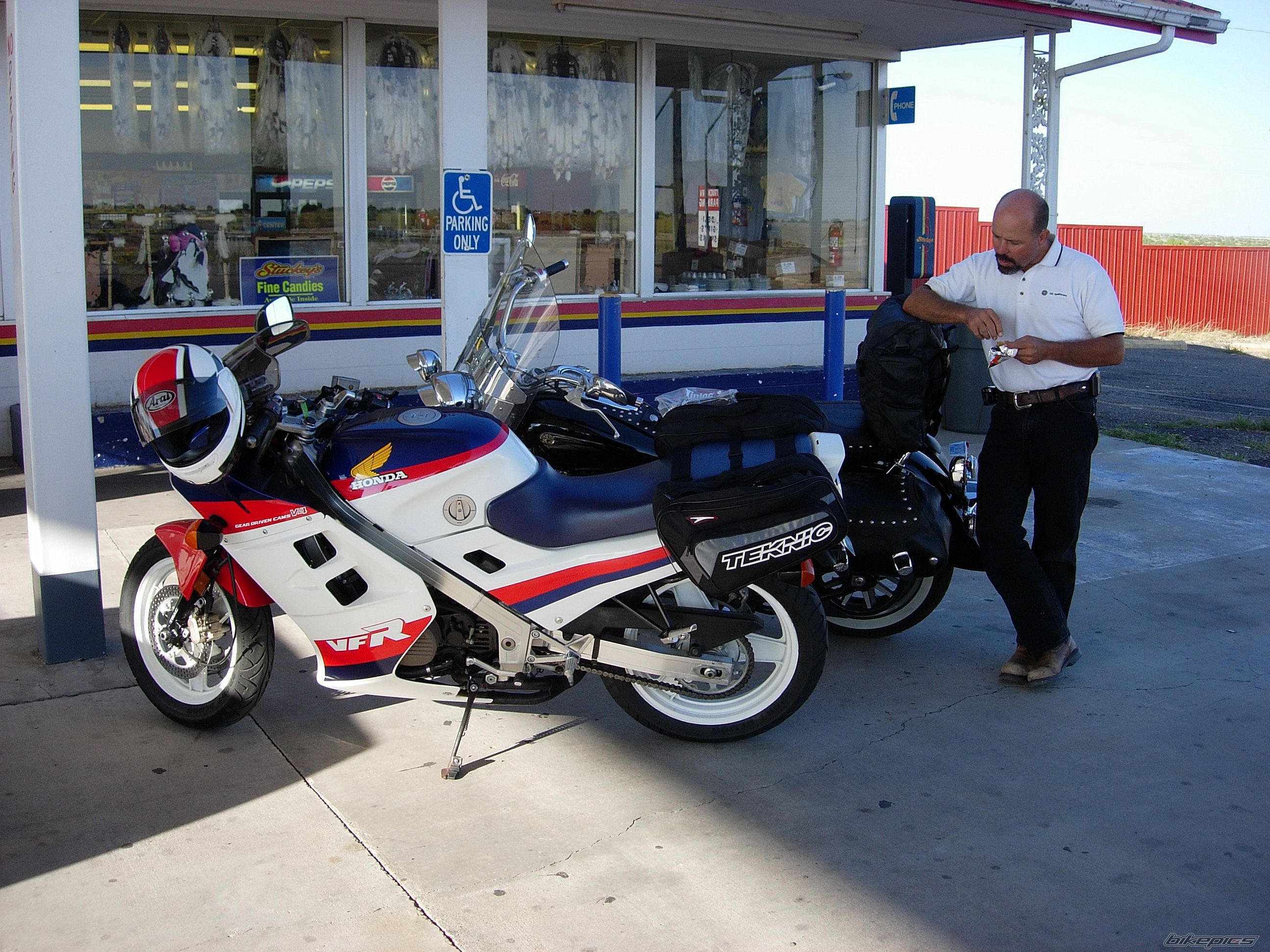Photo 1045009