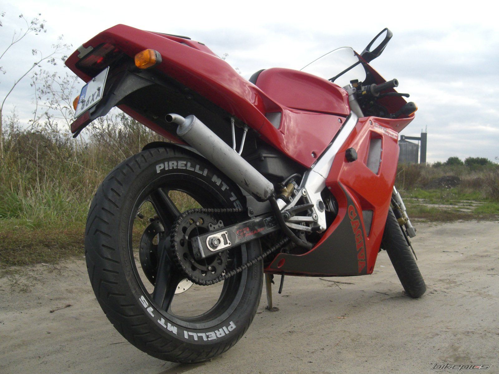 Photo 1045115