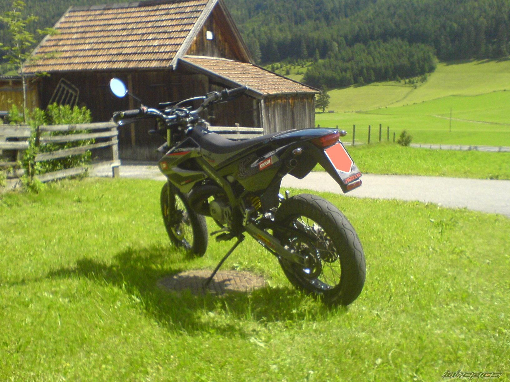 Photo 1045328