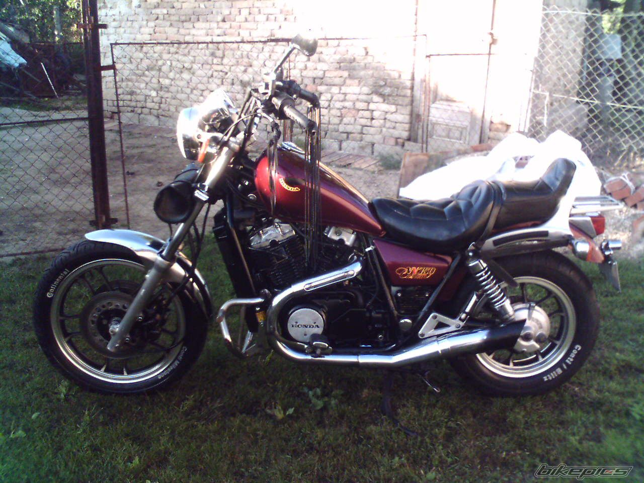 Photo 1045360