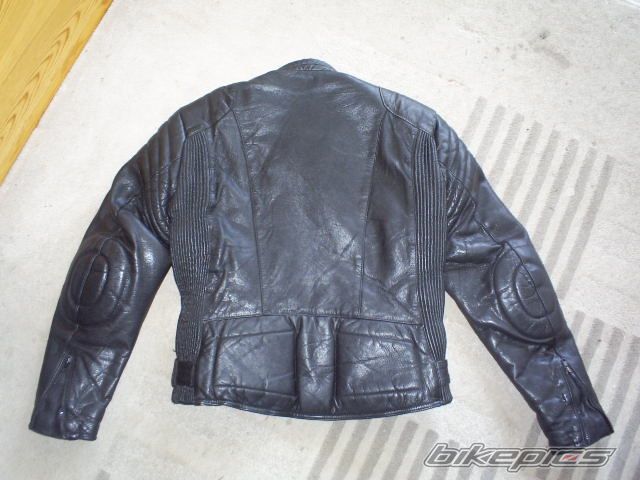 Photo 1045913