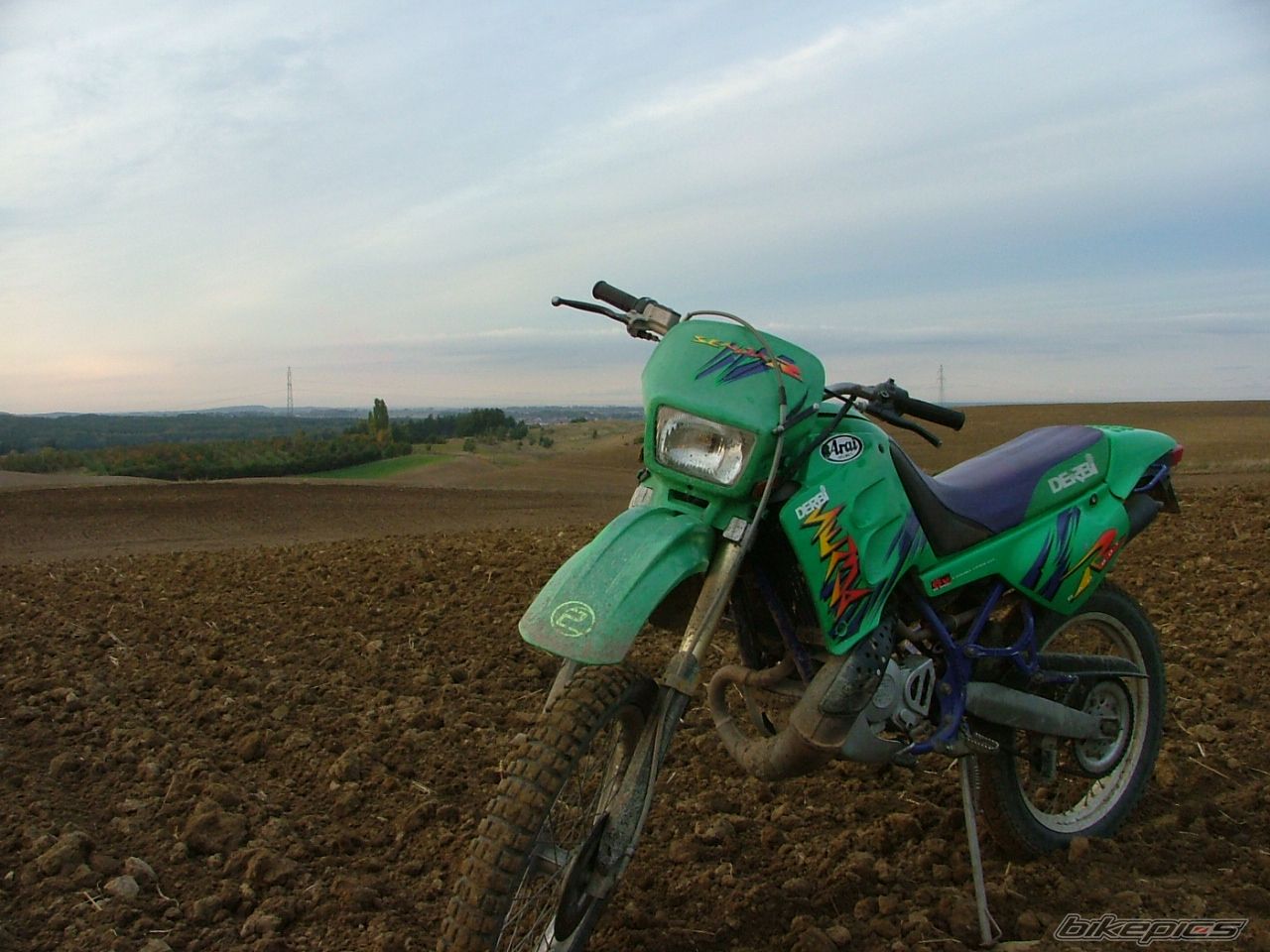 Photo 1045951