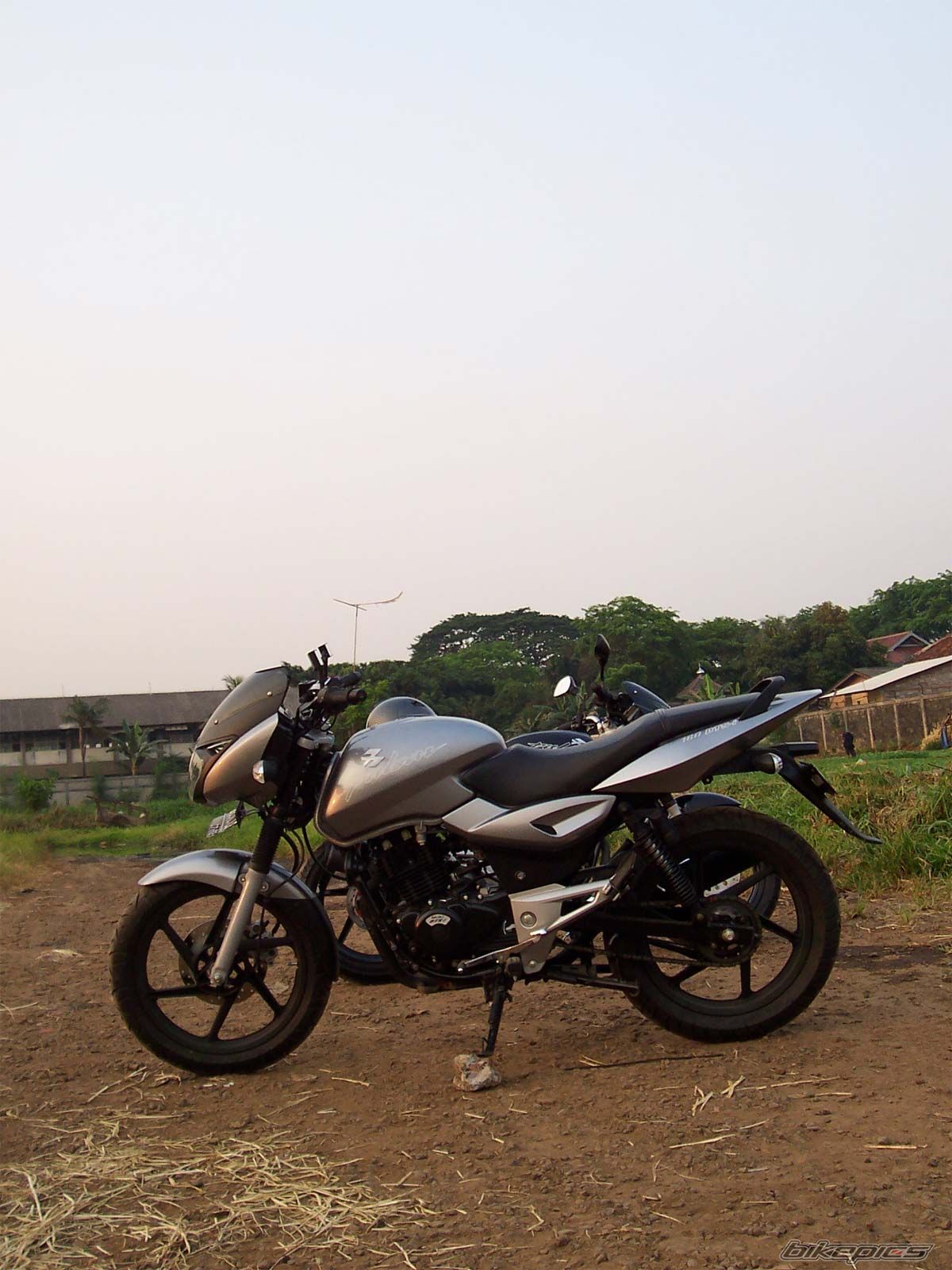 Bike Photo 1045973