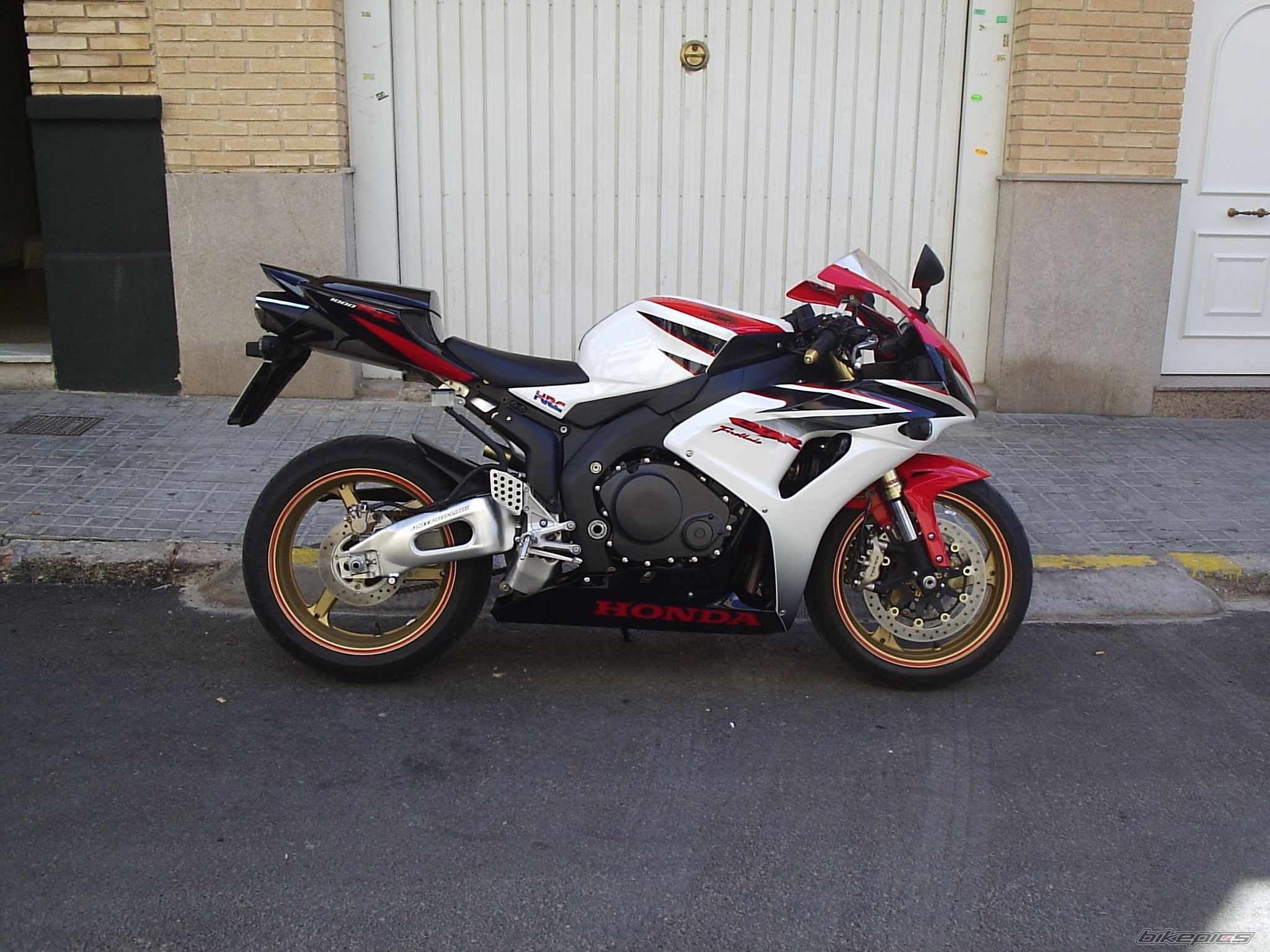 Bike Photo 1046058