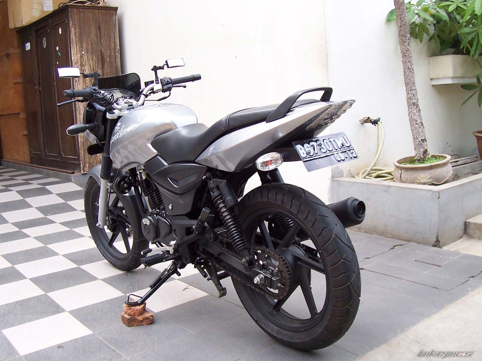 Bike Photo 1046207