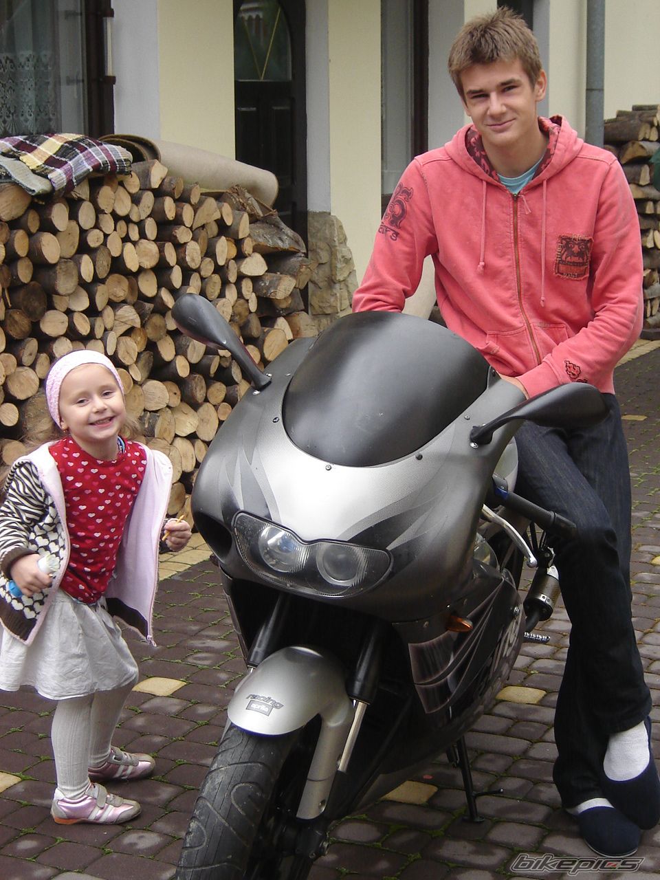 Bike Photo 1046243