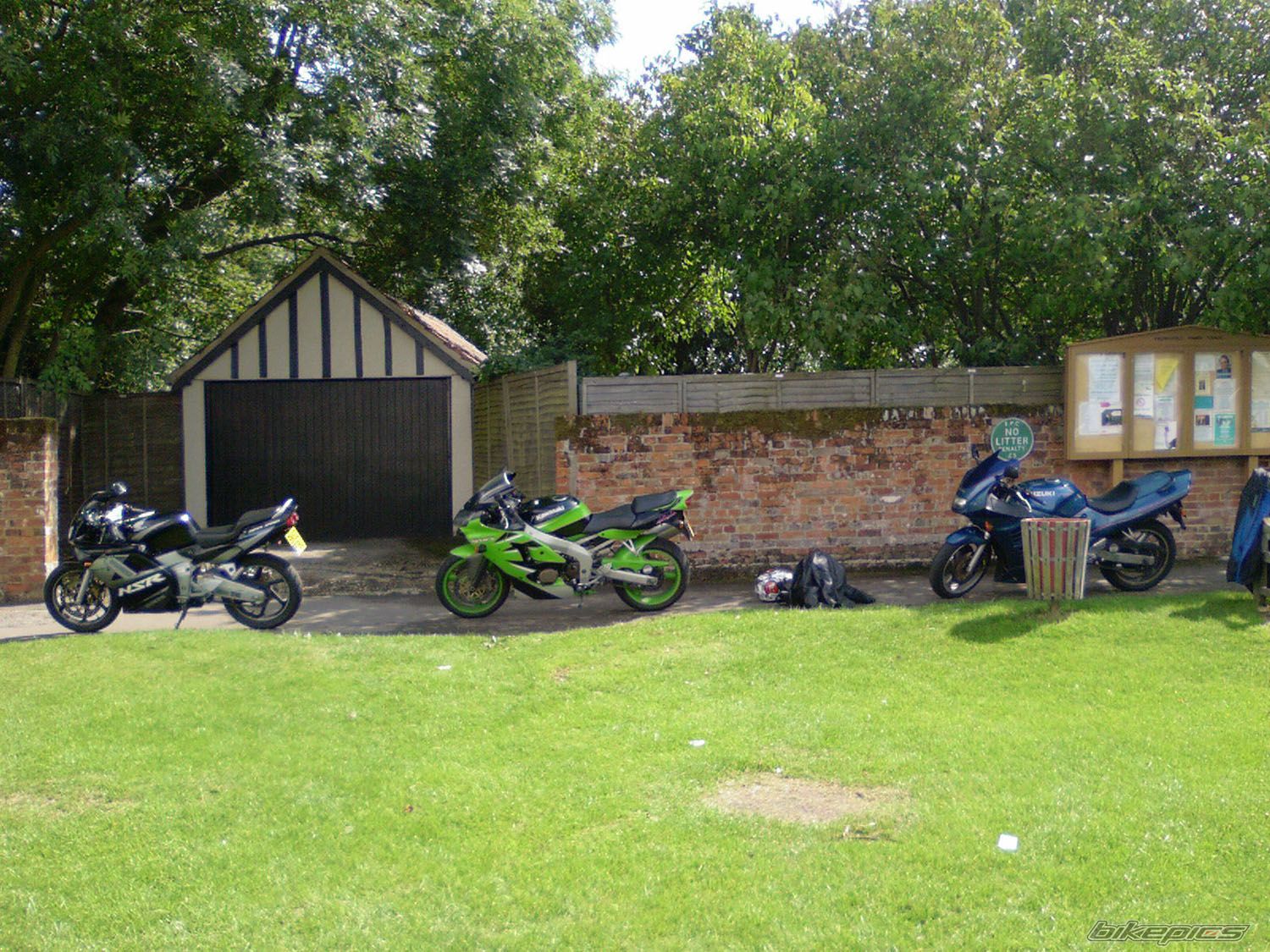 Photo 1046300