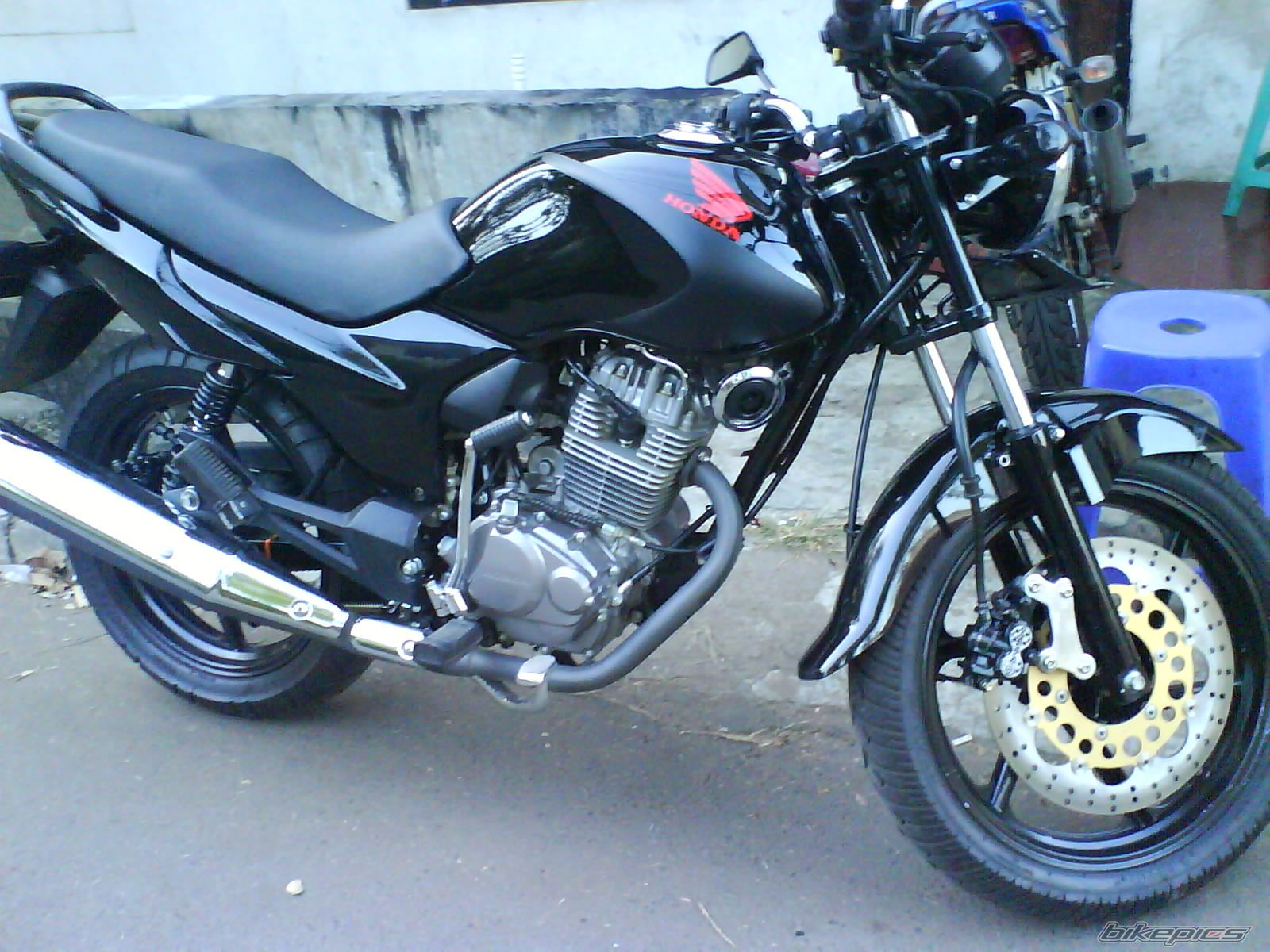 Photo 1046915