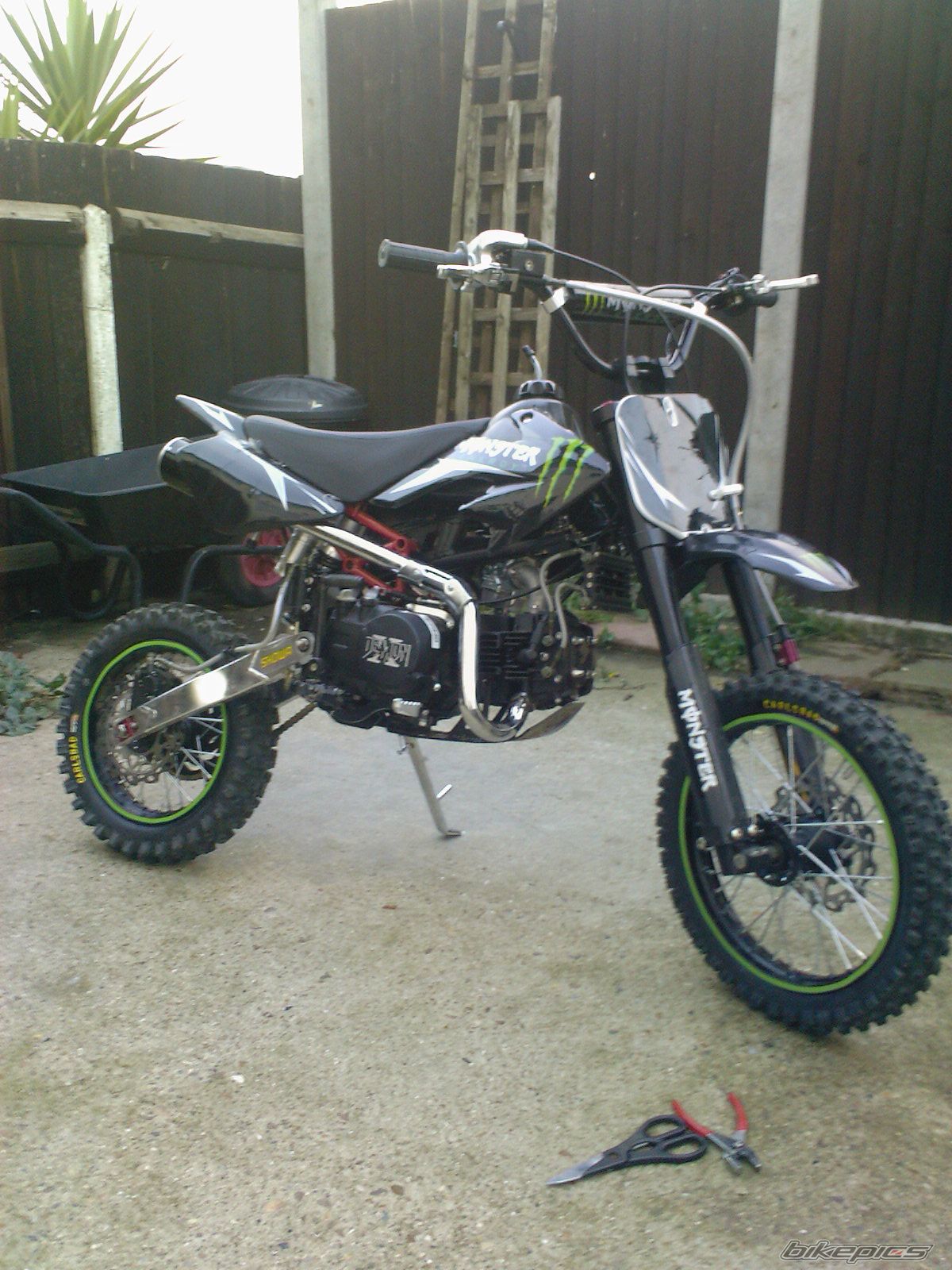 Photo 1047064