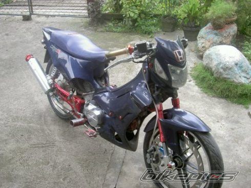Photo 1047085