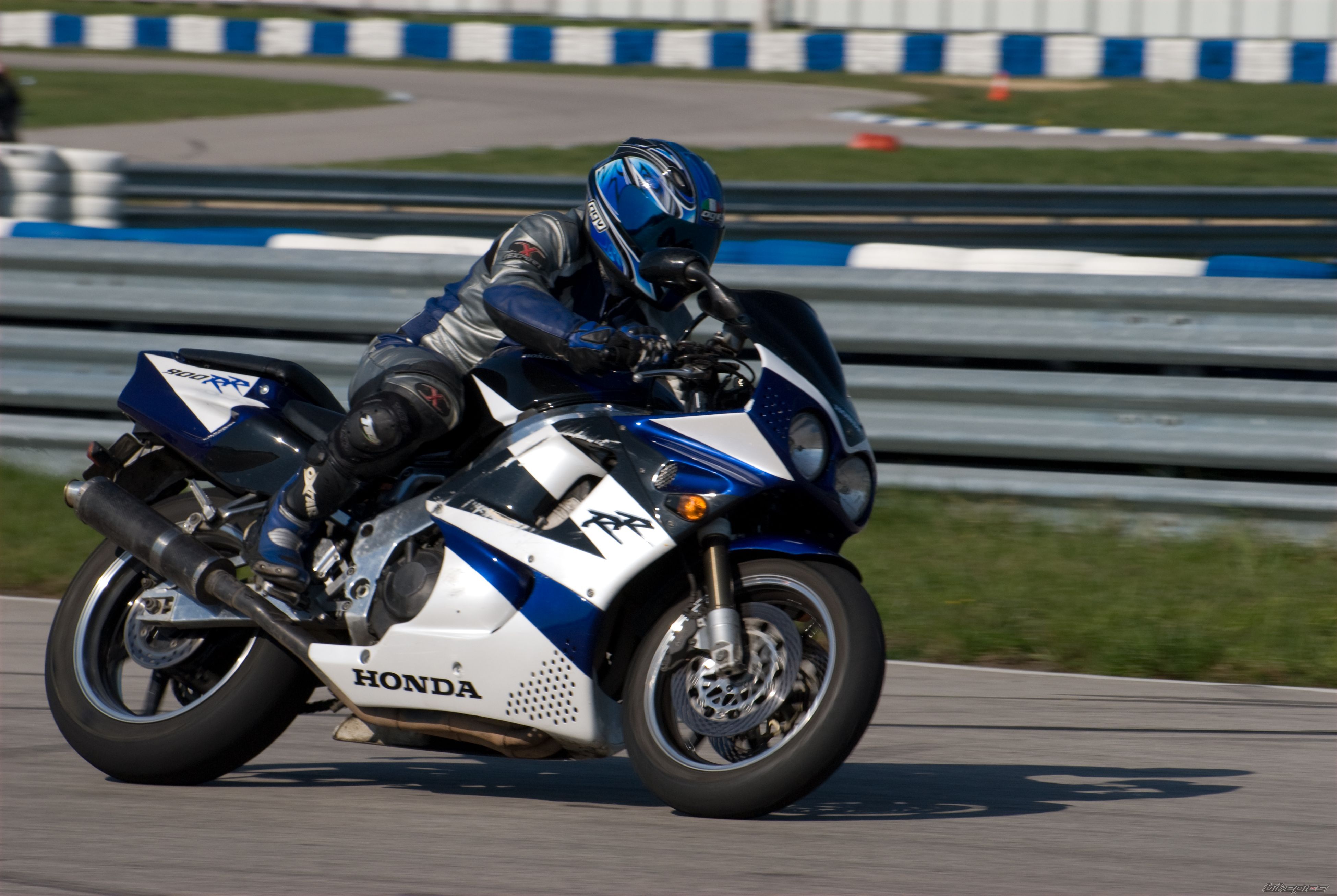 Bike Photo 1047088