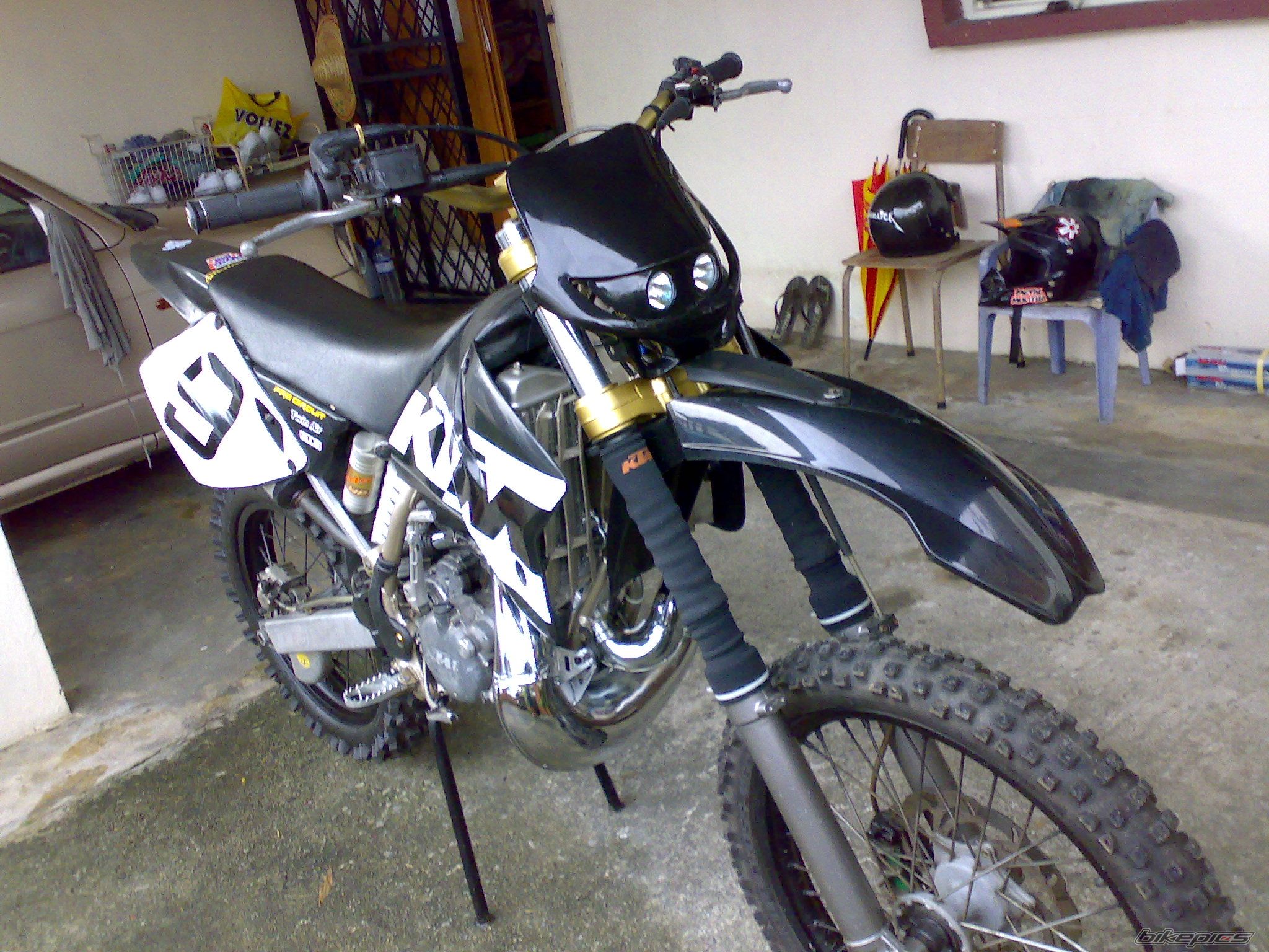 Photo 1047100