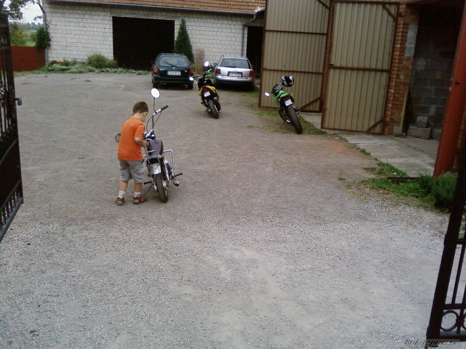 Photo 1047705