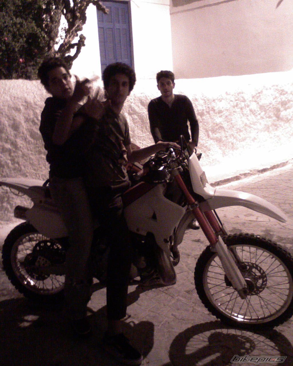 Photo 1048056