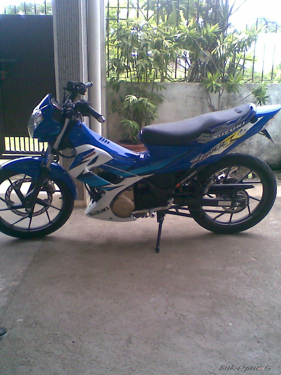 Photo 1048075