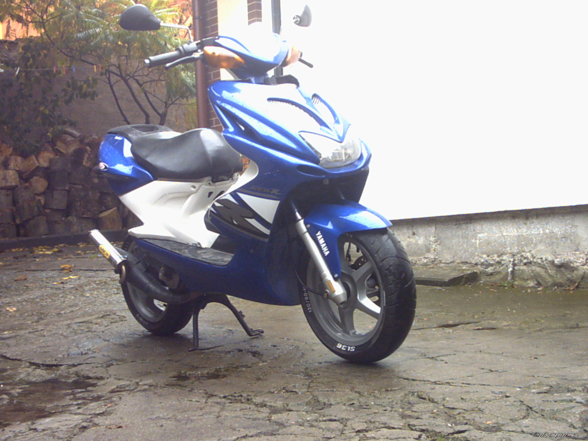 Photo 1048095