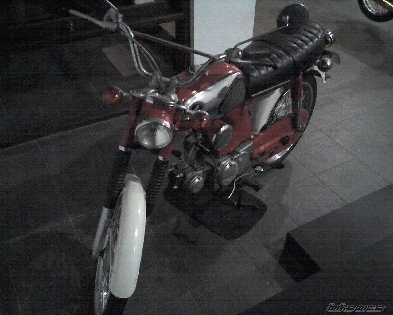 Photo 1048195