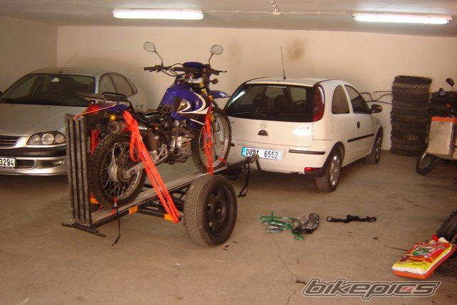 Photo 1049068