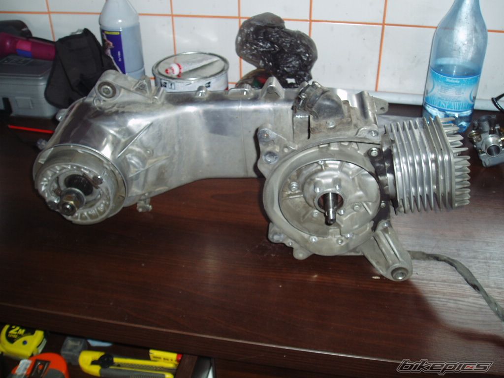 Photo 1049077