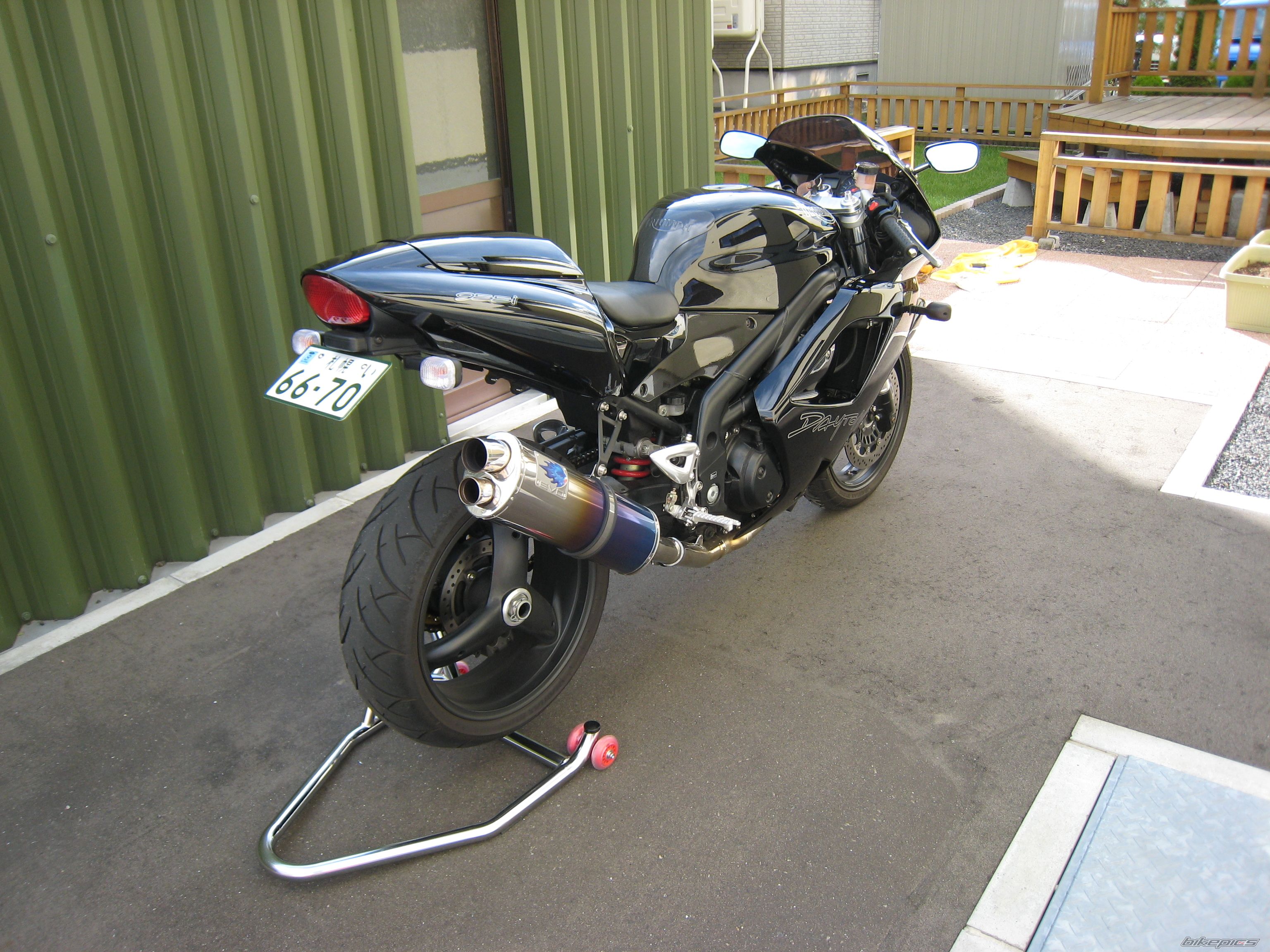 Photo 1049174