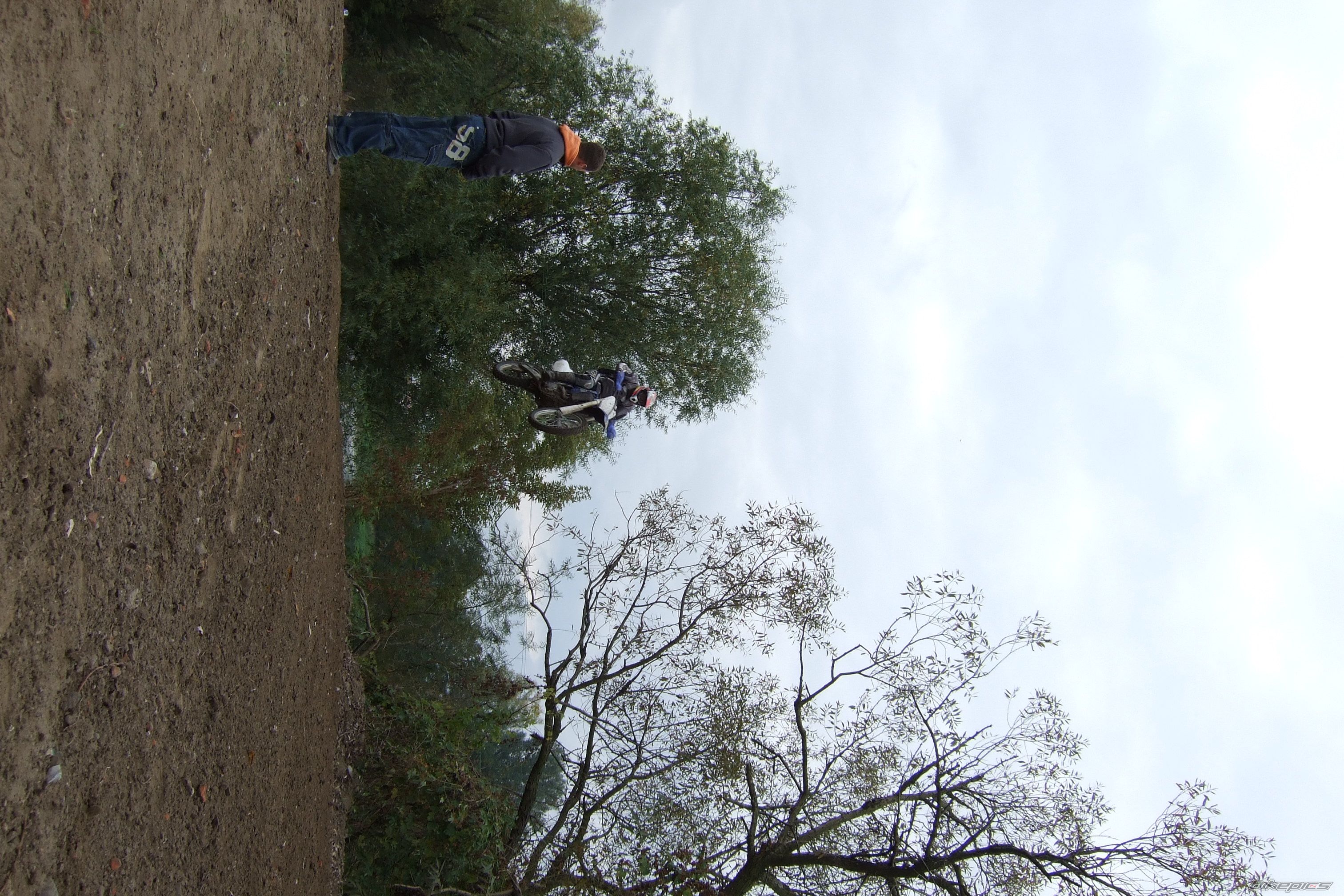 Photo 1049557
