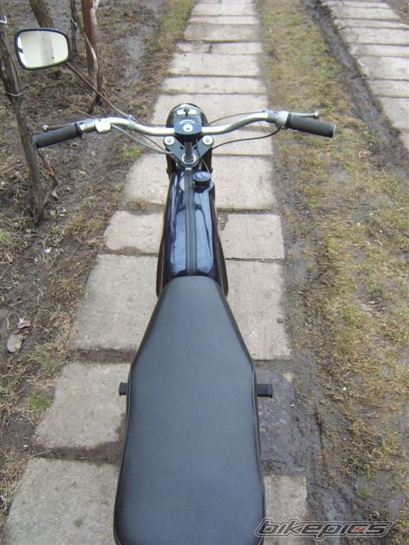 Photo 1049578