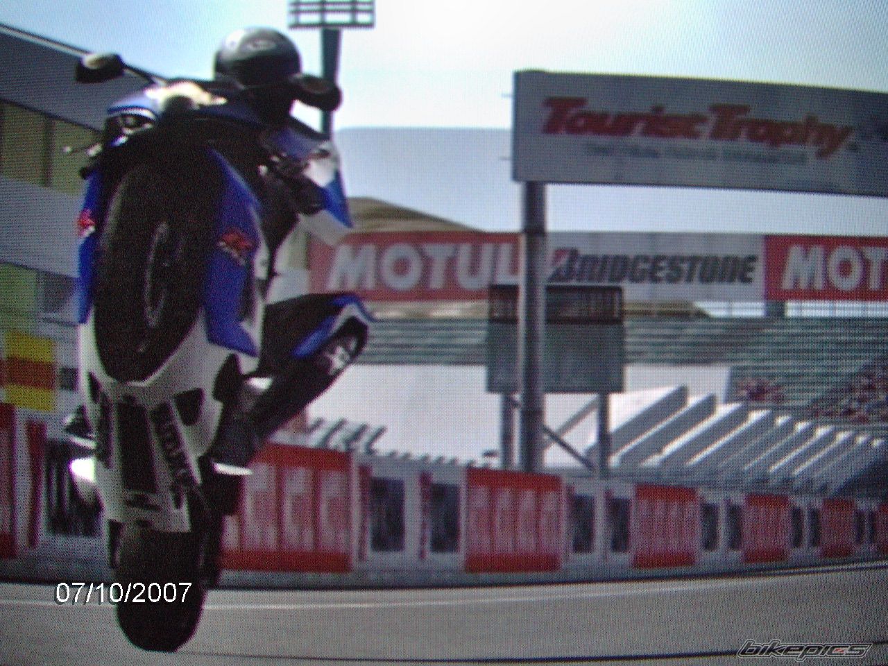Bike Photo 1049936