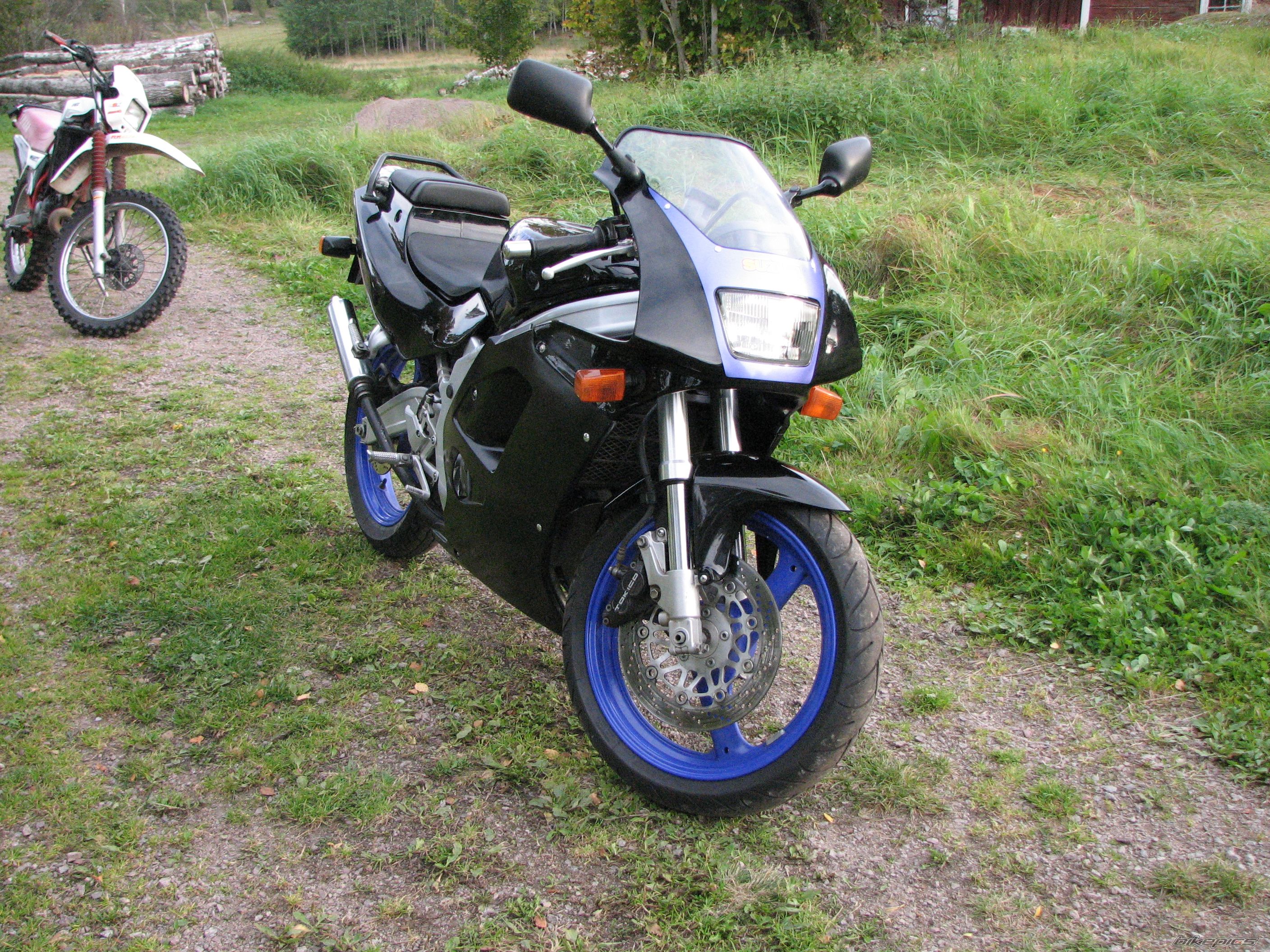 Photo 1049940