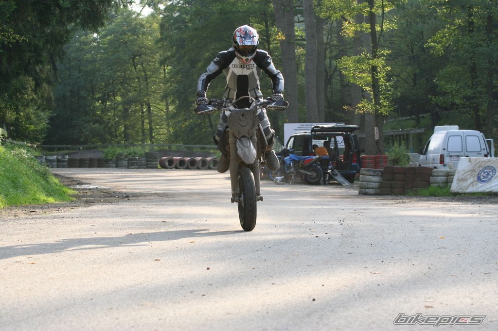 Bike Photo 1050009