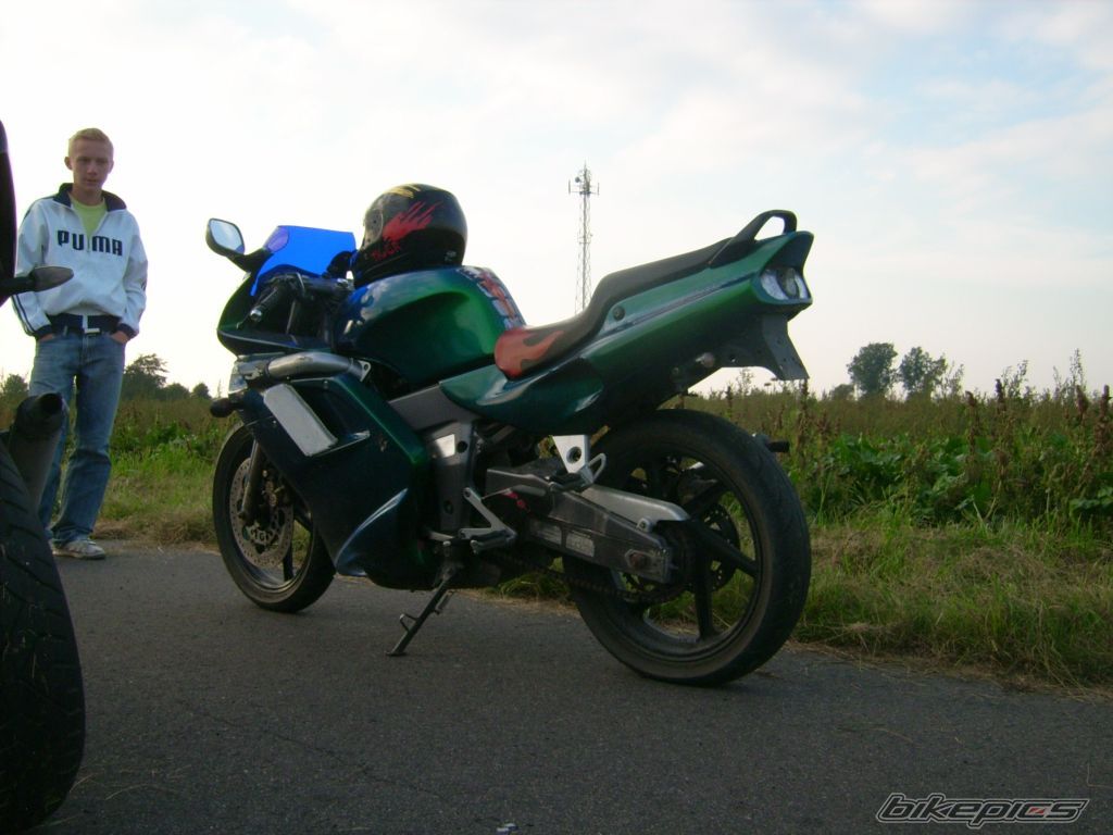 Photo 1051071