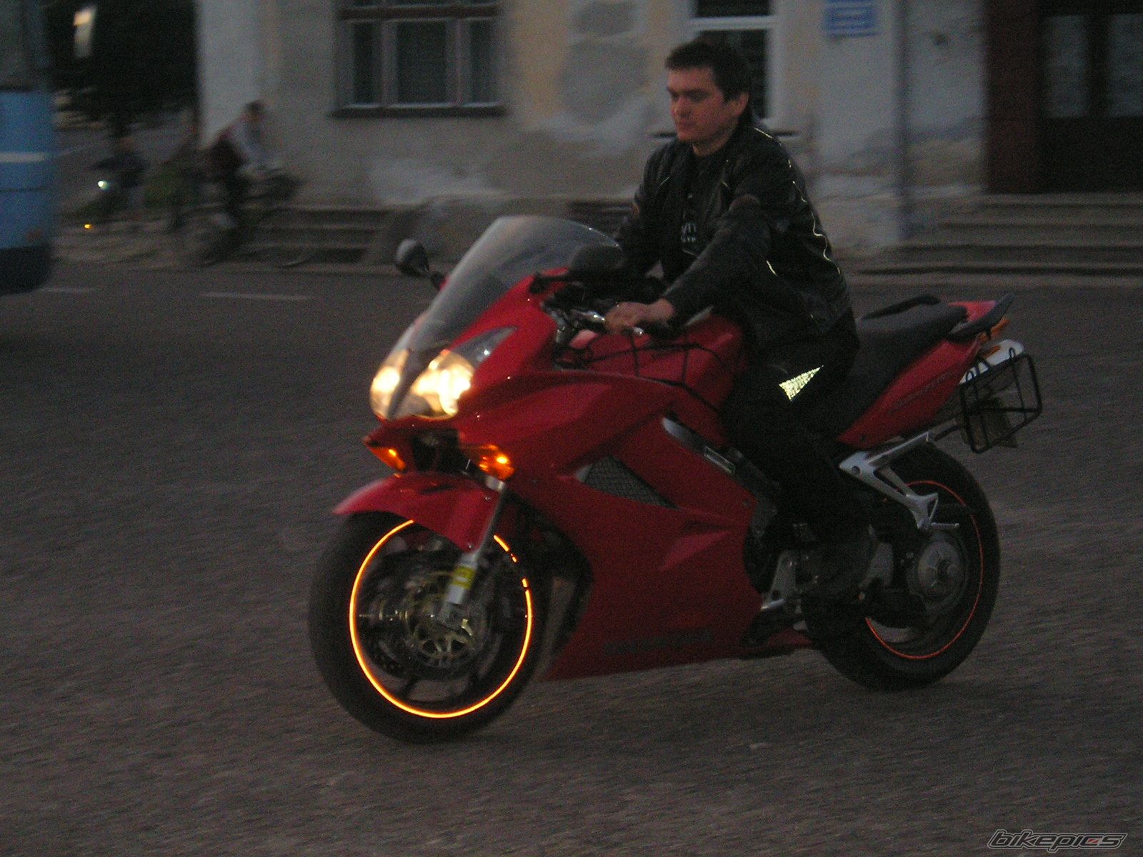 Bike Photo 1051075