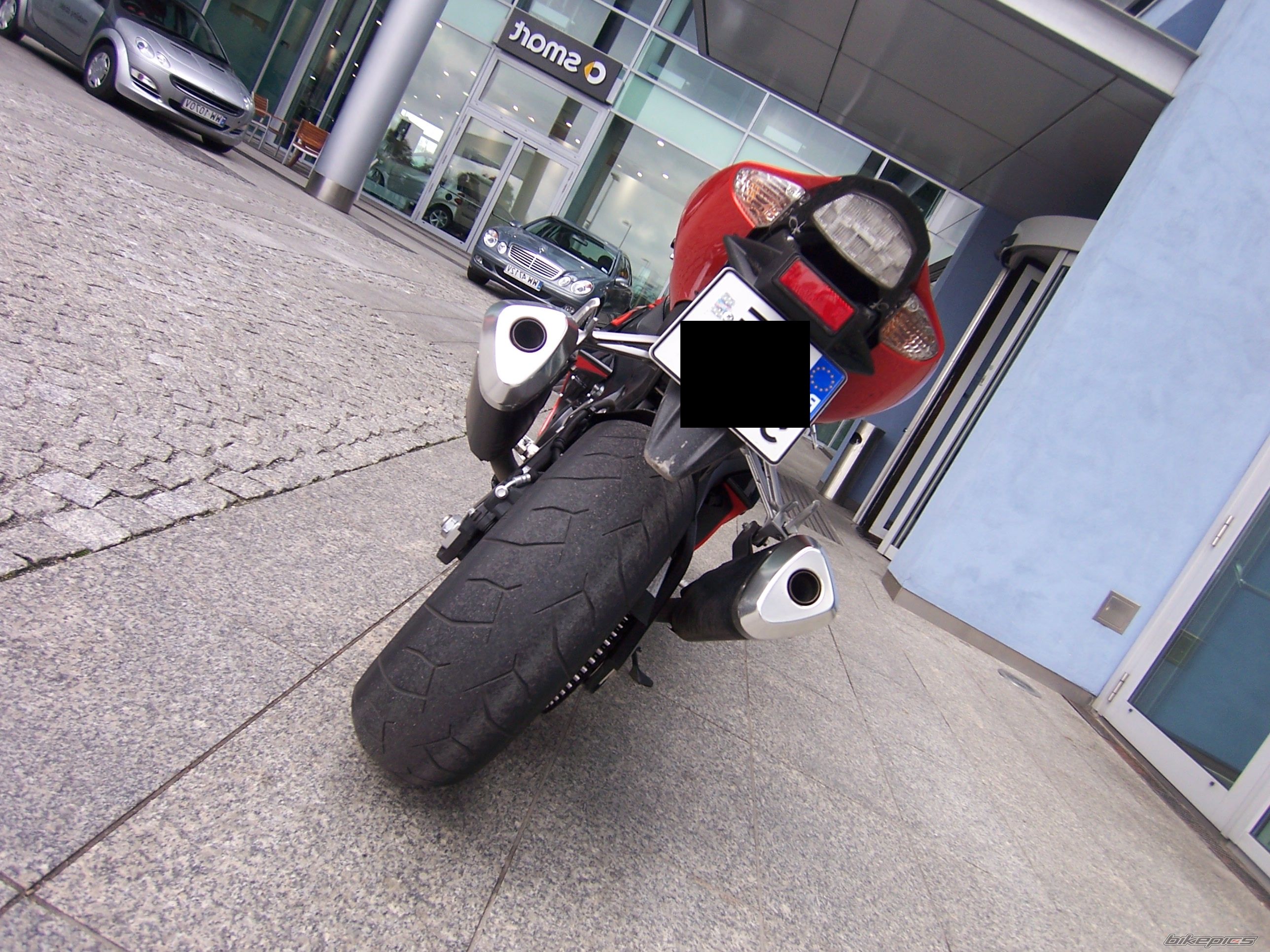 Photo 1051168