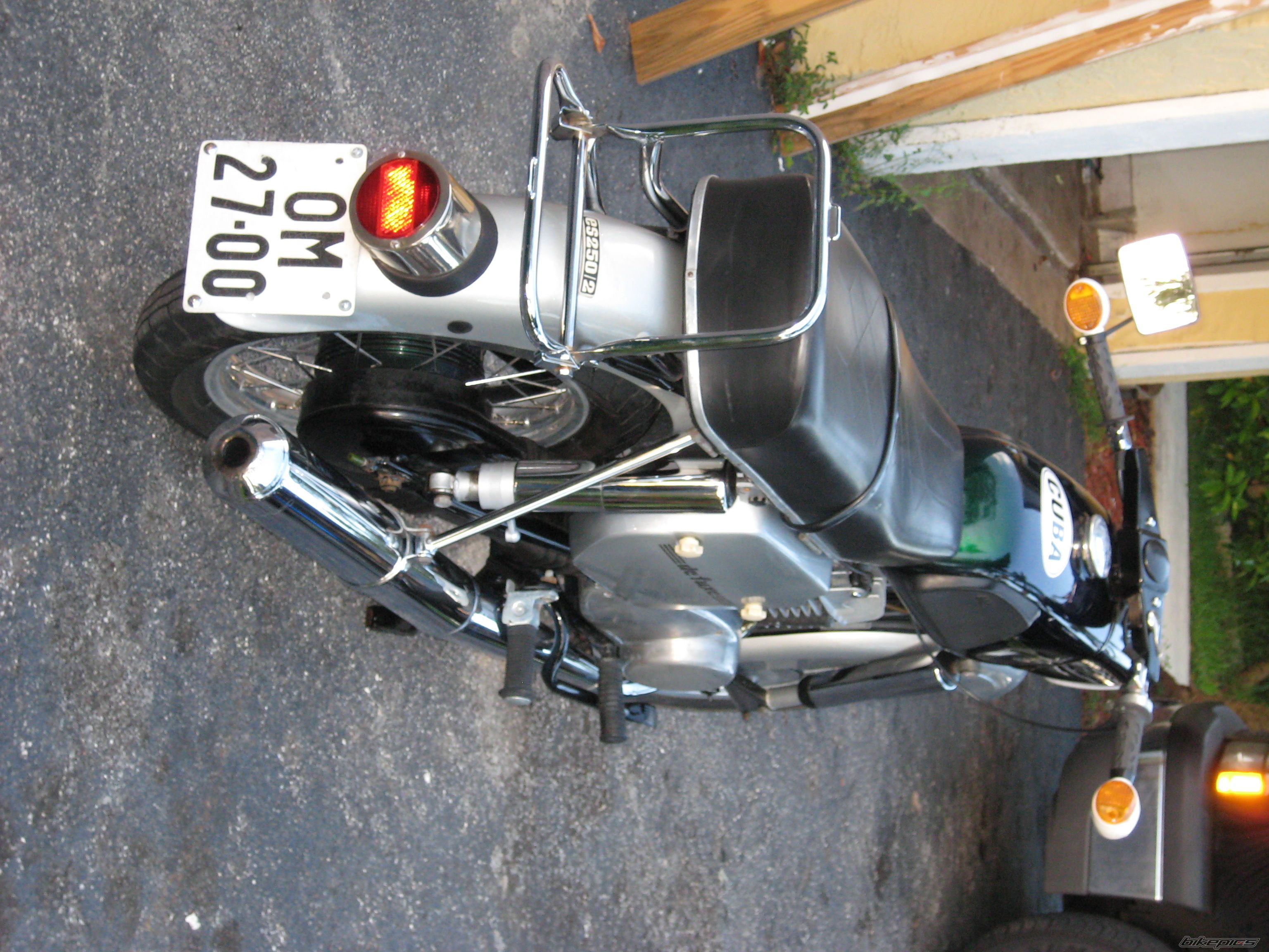 Photo 1051202