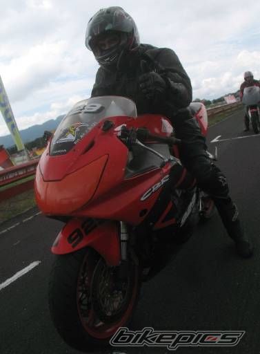 Photo 1051696