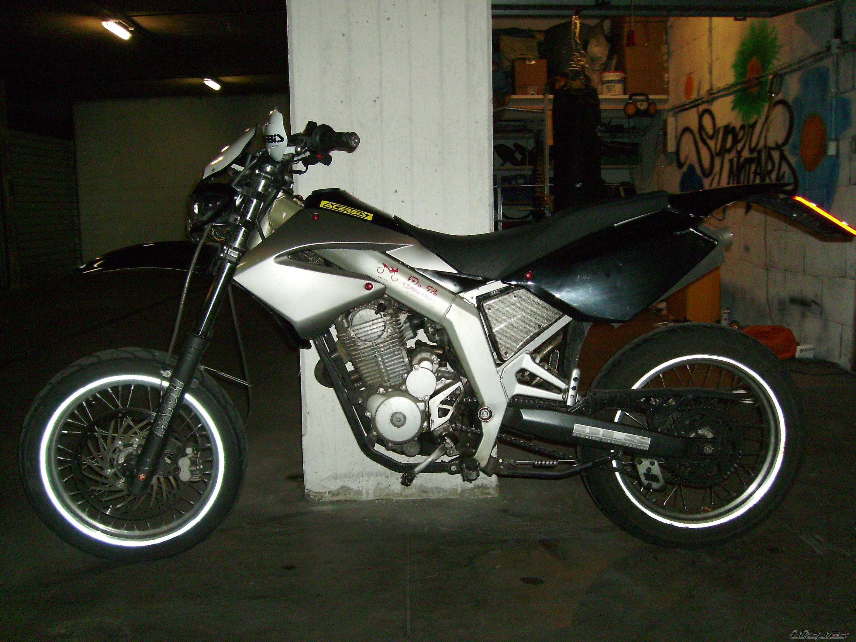 Photo 1052080