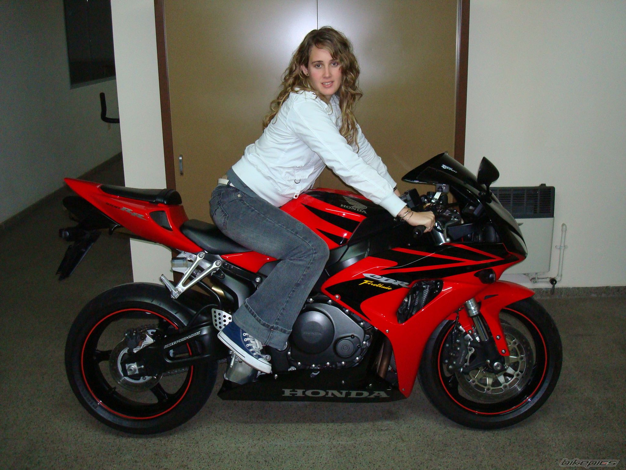 Bike Photo 1052345