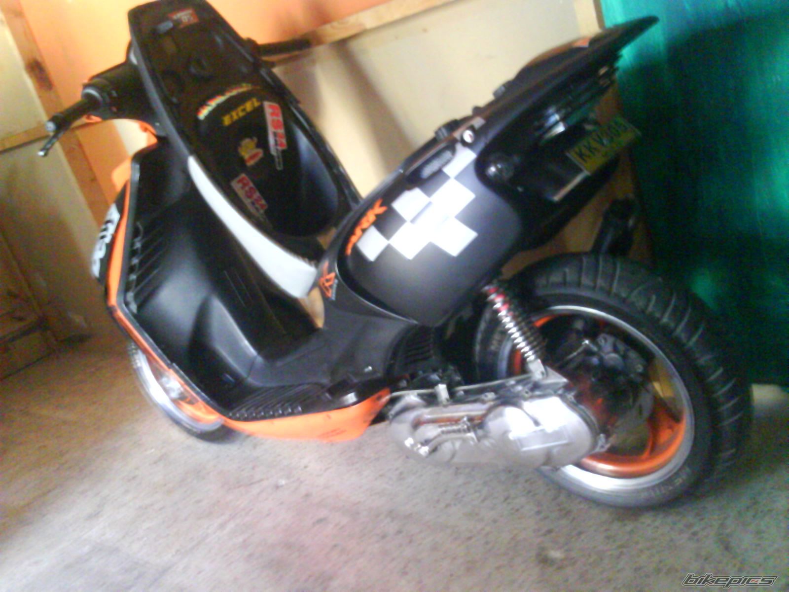 Photo 1053410
