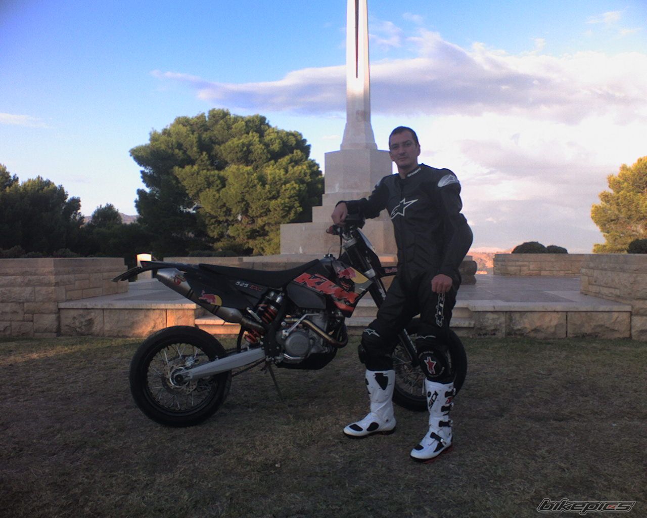 Bike Photo 1053678