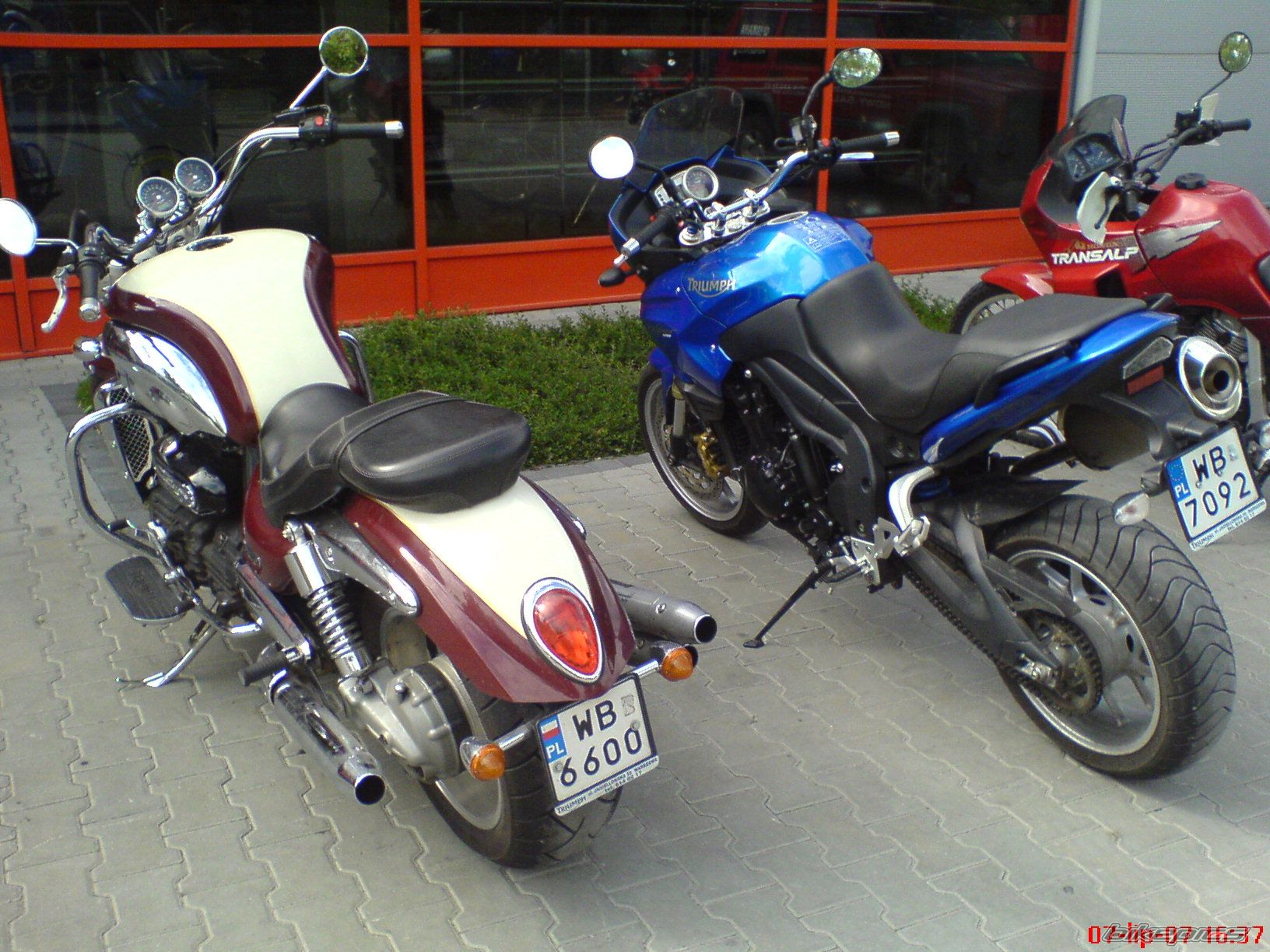 Photo 1053718